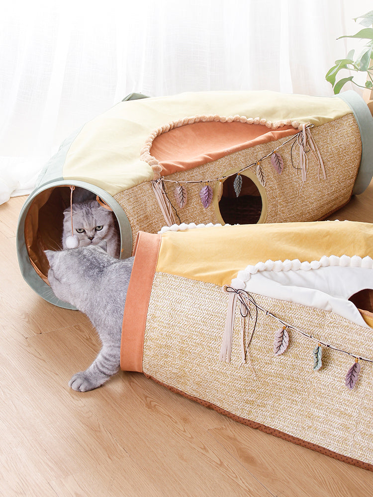 Unleash Fun and Engagement with the Red Net Litter Roll Totoro Drilling Hole Pet Toy